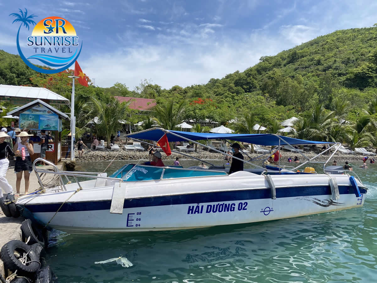 thuê cano nha trang uy tín chuyên nghiệp